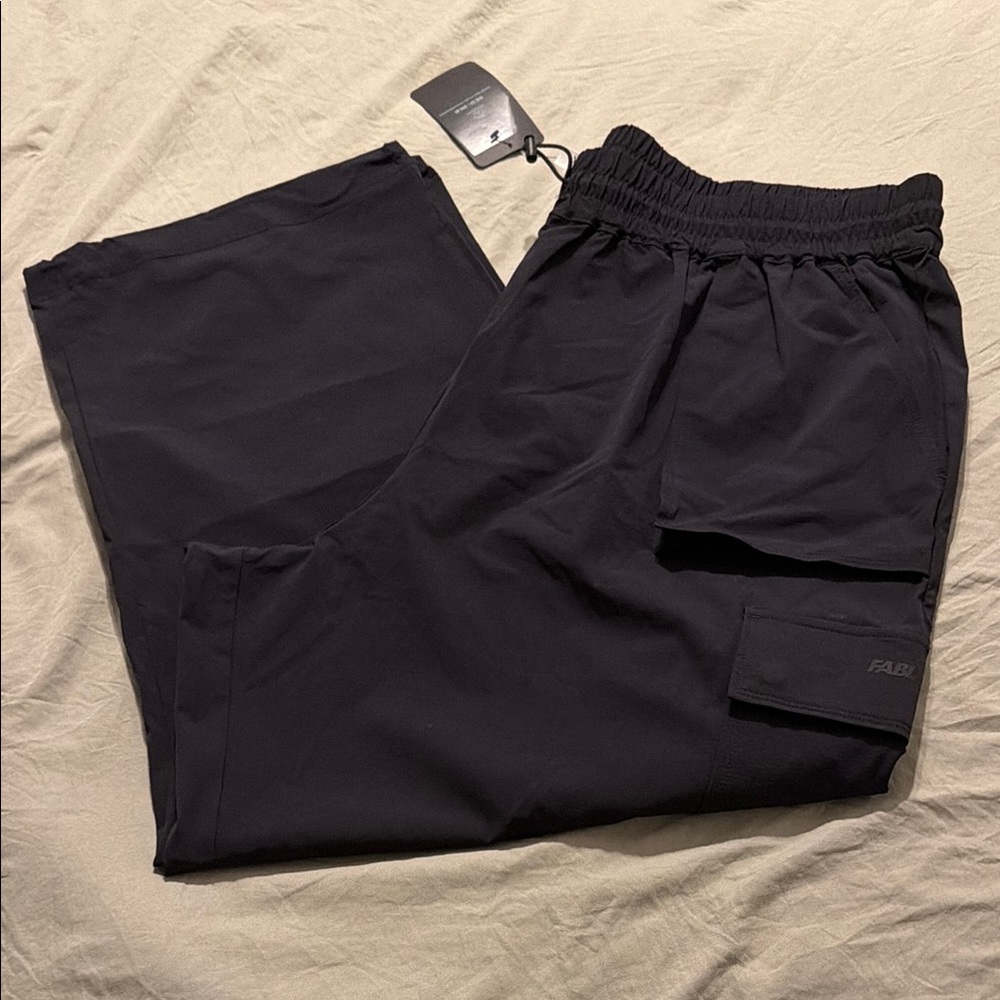 Fabletics The Heights Cargo Pants- Short